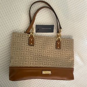 Tommy Hilfiger Shopper Tote NWT